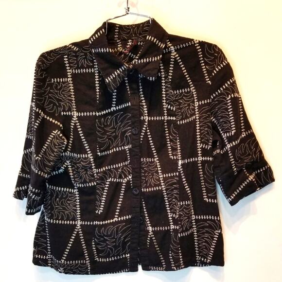 Ya Lu Fu Shi Black Embroidered Crop Blouse Collared Shirt Button Down Size L - Picture 1 of 6